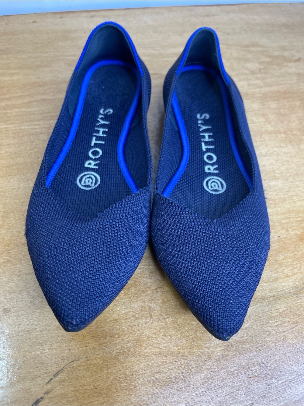 Rothy's Navy Pointed Knit Flats with Blue Trim. Size 5 - Picture 3 of 12